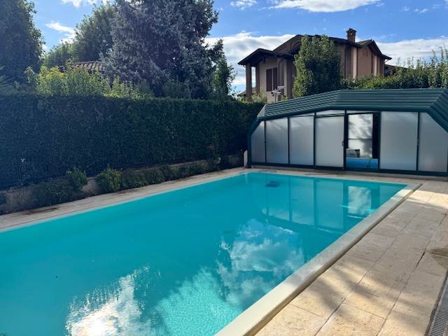 casa indipendente in vendita a Parma in zona Baganzola