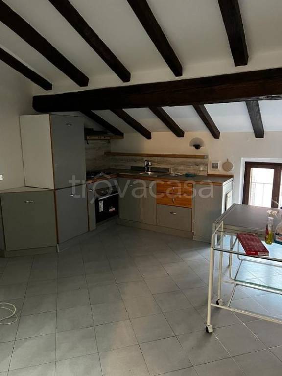 appartamento in vendita a Parma in zona Centro Storico