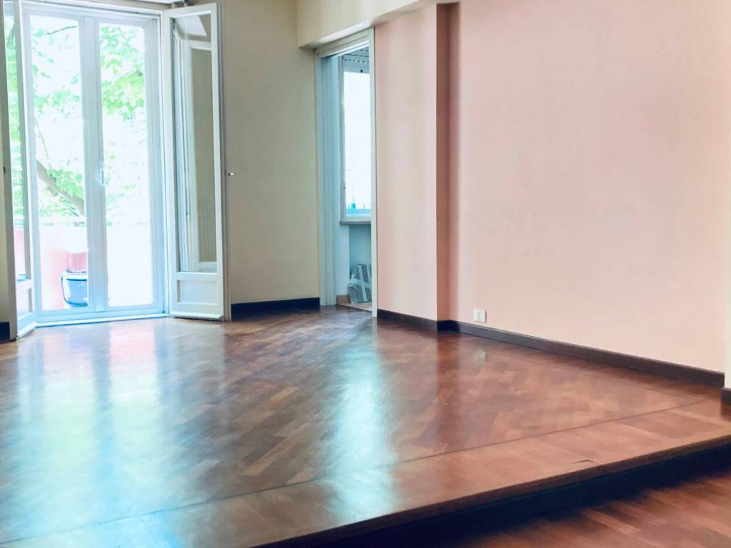 appartamento in vendita a Parma in zona Cittadella