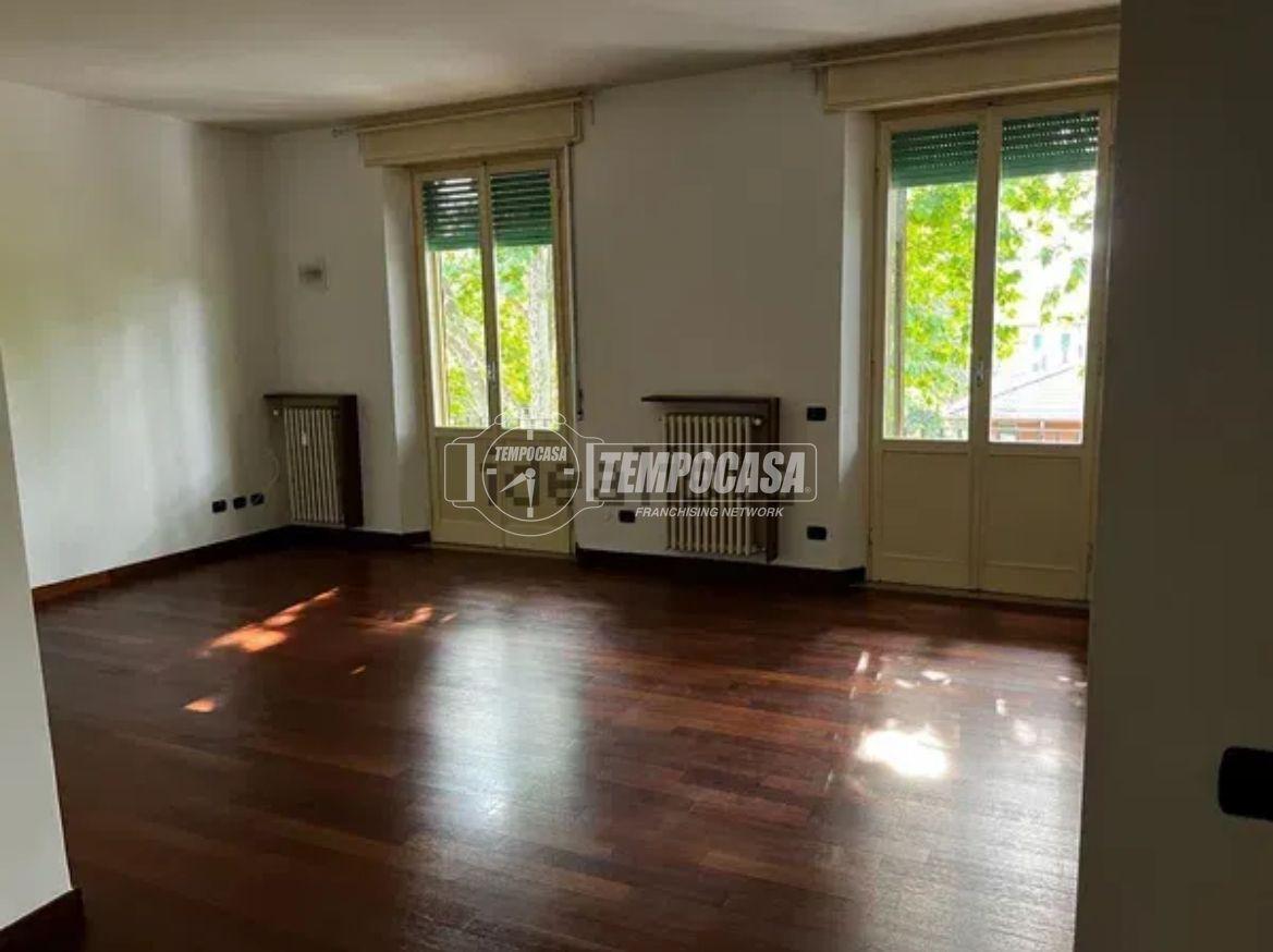 appartamento in vendita a Parma in zona Cittadella