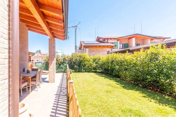 casa indipendente in vendita a Parma in zona Panocchia