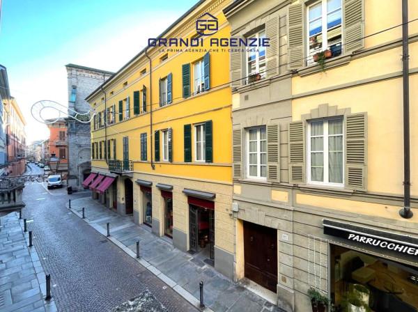 appartamento in vendita a Parma in zona Centro Storico