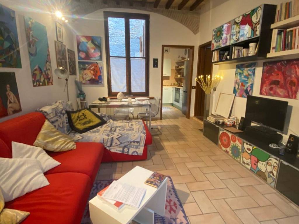 appartamento in vendita a Parma in zona Centro Storico