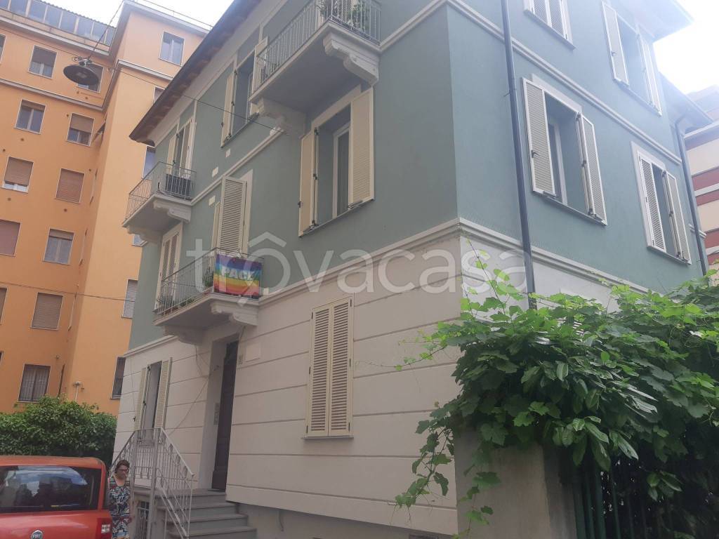appartamento in vendita a Parma in zona Cittadella