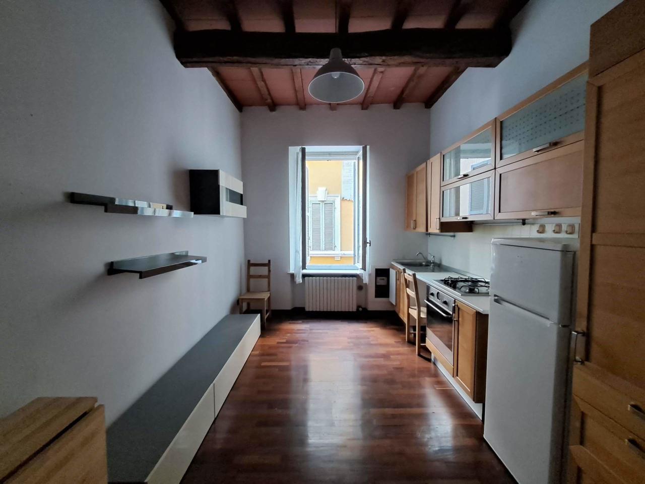 appartamento in vendita a Parma in zona Centro Storico