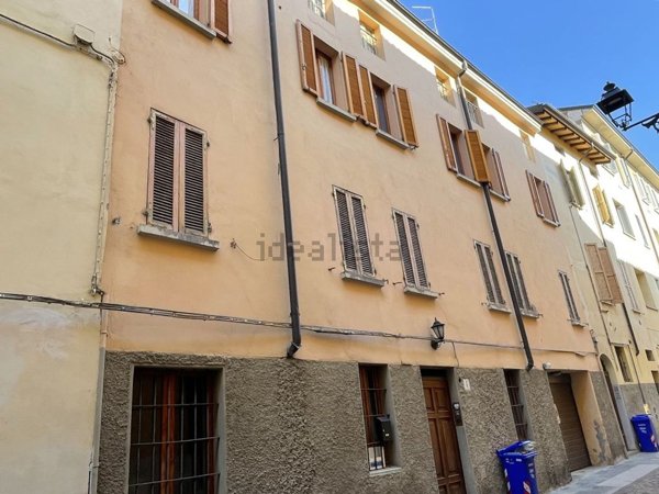 appartamento in vendita a Parma in zona Centro Storico