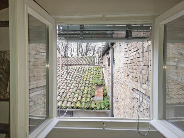 attico in vendita a Parma in zona Oltretorrente