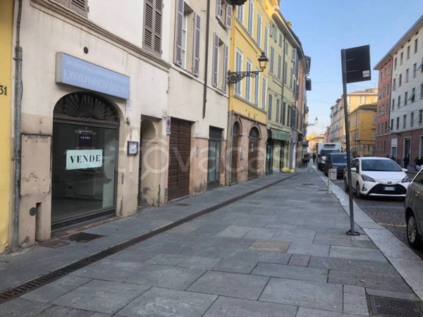 negozio in vendita a Parma in zona Oltretorrente