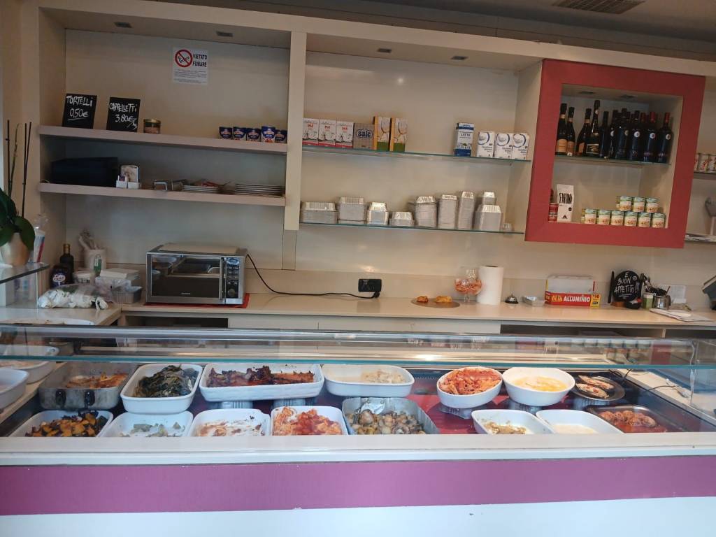 negozio in vendita a Parma in zona San Lazzaro