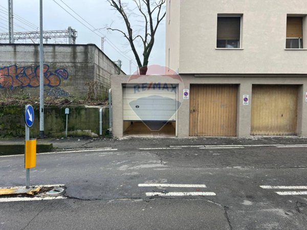 ufficio in vendita a Parma in zona Crocetta