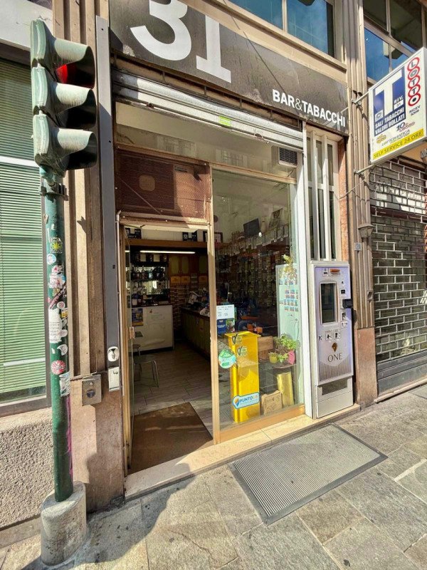 negozio in vendita a Parma in zona Centro Storico