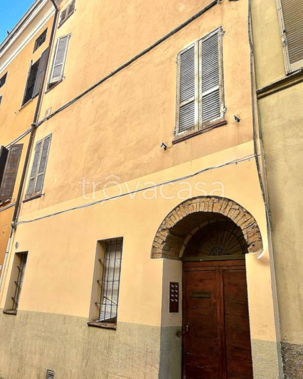 appartamento in vendita a Parma in zona Oltretorrente