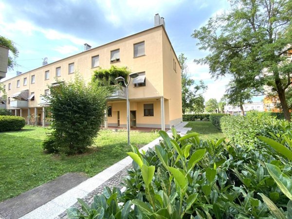 appartamento in vendita a Parma in zona Montanara