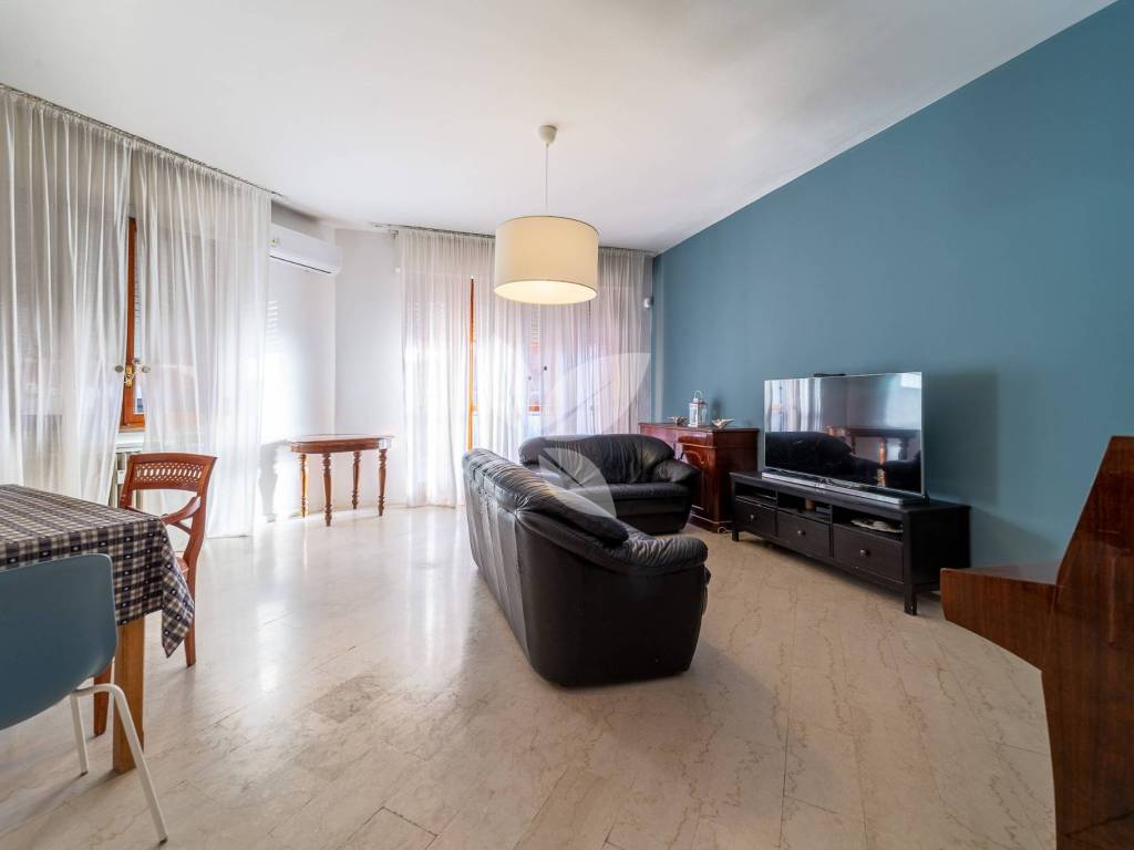 appartamento in vendita a Parma in zona Cittadella