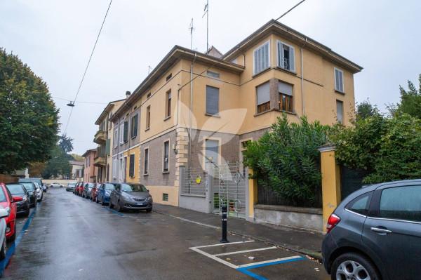 appartamento in vendita a Parma in zona Oltretorrente