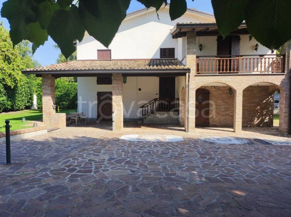 casa indipendente in vendita a Parma in zona Pilastrello