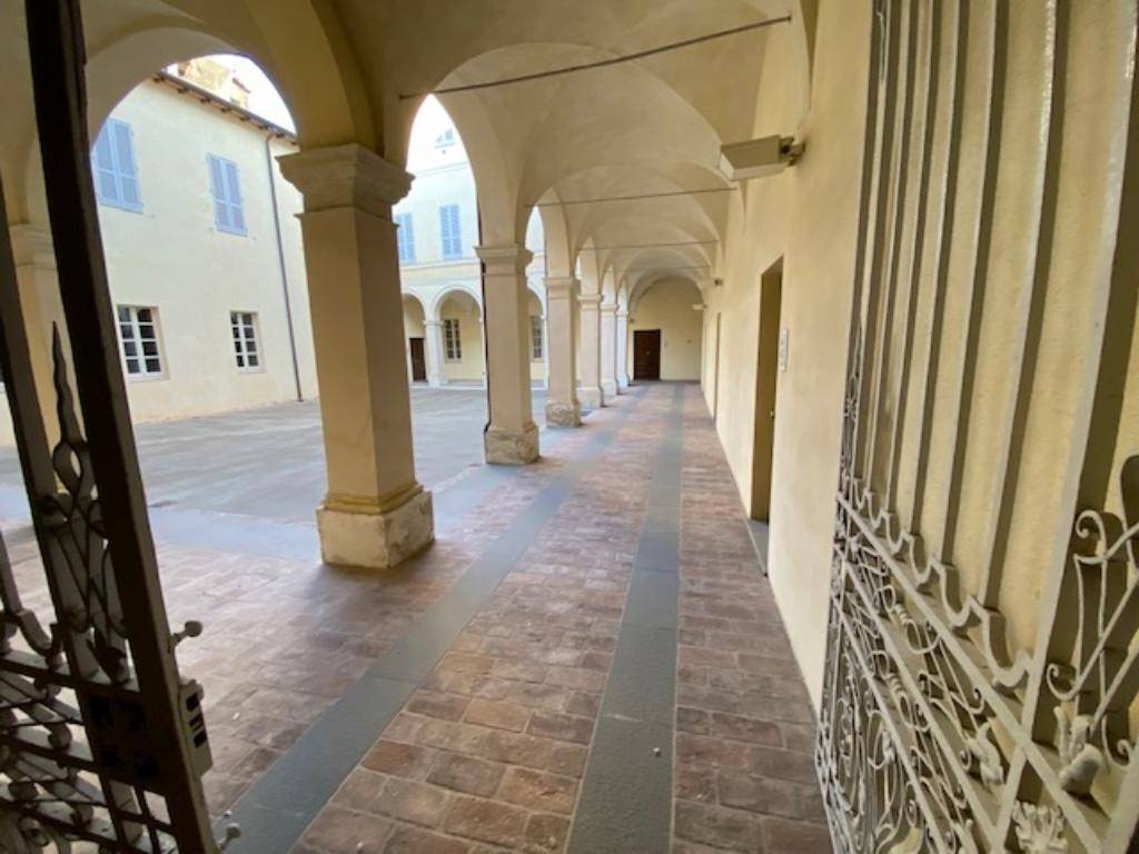 appartamento in vendita a Parma in zona Centro Storico