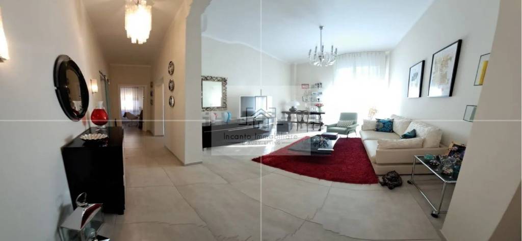 appartamento in vendita a Parma in zona Centro Storico