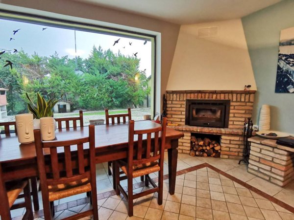 casa indipendente in vendita a Parma in zona Vicofertile