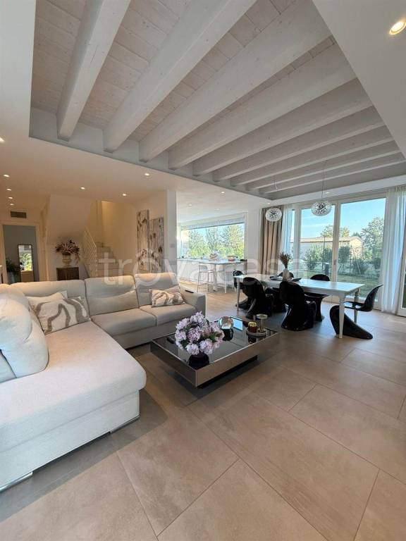 casa indipendente in vendita a Parma in zona San Prospero