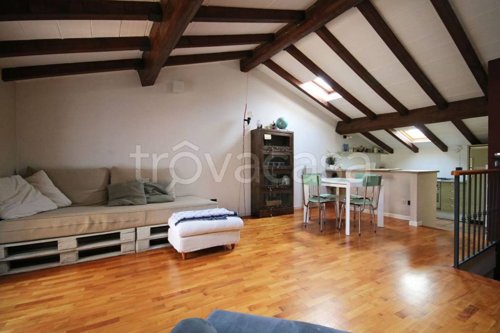 appartamento in vendita a Parma in zona Centro Storico