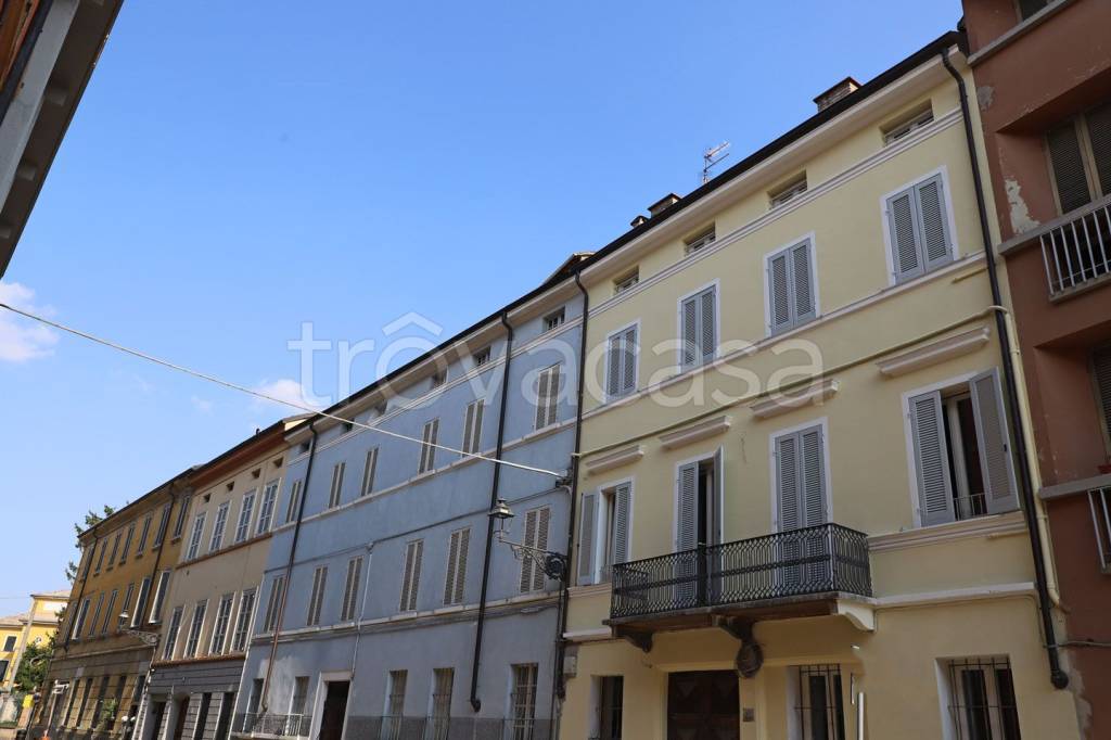 appartamento in vendita a Parma in zona Centro Storico