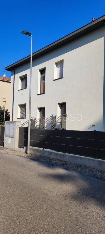 appartamento in vendita a Parma in zona San Lazzaro