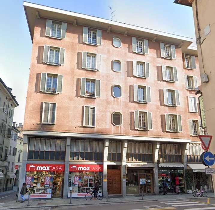appartamento in vendita a Parma in zona Centro Storico