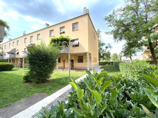 appartamento in vendita a Parma in zona Montanara
