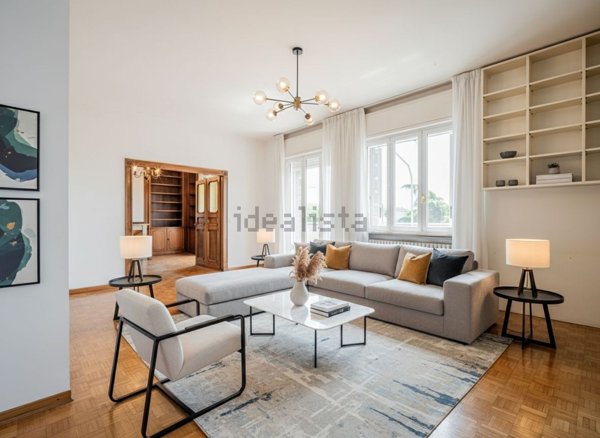 appartamento in vendita a Parma in zona Cittadella