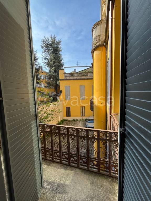 appartamento in vendita a Parma in zona Centro Storico