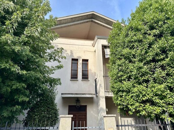 casa indipendente in vendita a Parma in zona Cittadella