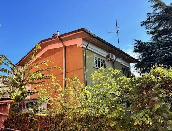 casa indipendente in vendita a Parma in zona San Leonardo