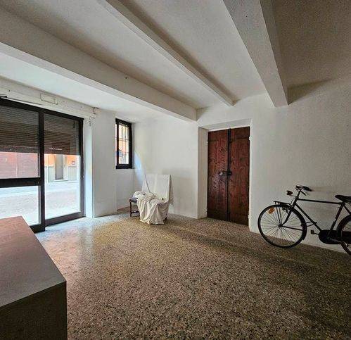 negozio in vendita a Parma