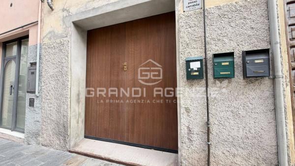 negozio in vendita a Parma in zona Centro Storico
