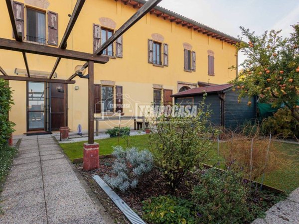 casa indipendente in vendita a Parma in zona San Leonardo