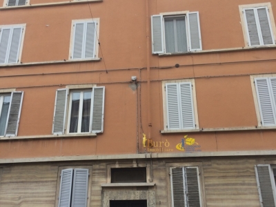 appartamento in vendita a Parma in zona Oltretorrente