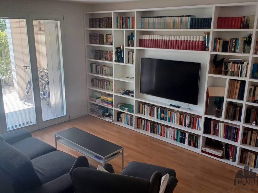 appartamento in vendita a Parma in zona Cittadella