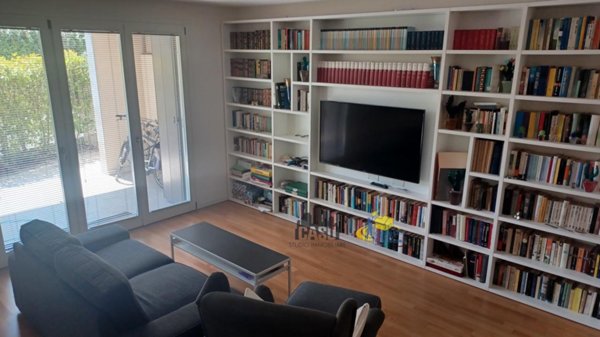 appartamento in vendita a Parma in zona Cittadella