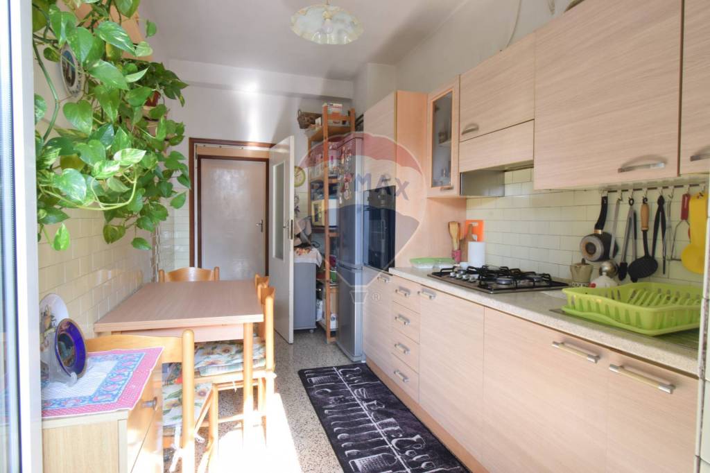 appartamento in vendita a Parma in zona Montanara