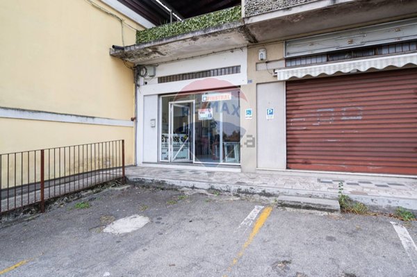 negozio in vendita a Parma in zona San Prospero