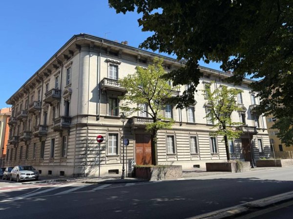 appartamento in vendita a Parma in zona Centro Storico