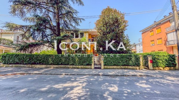 casa indipendente in vendita a Parma in zona Lubiana