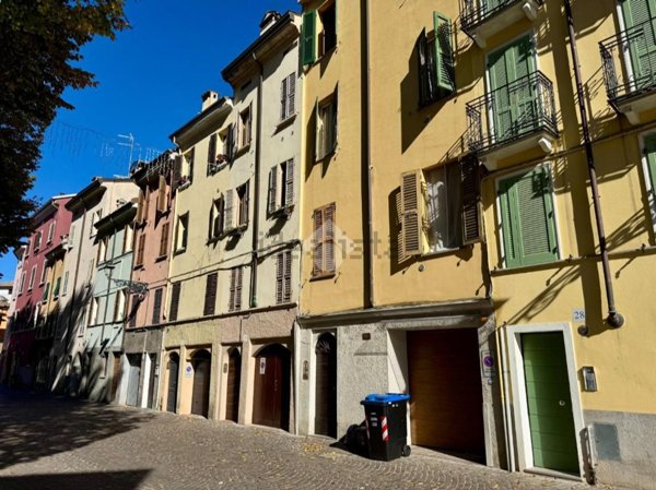 appartamento in vendita a Parma in zona Oltretorrente