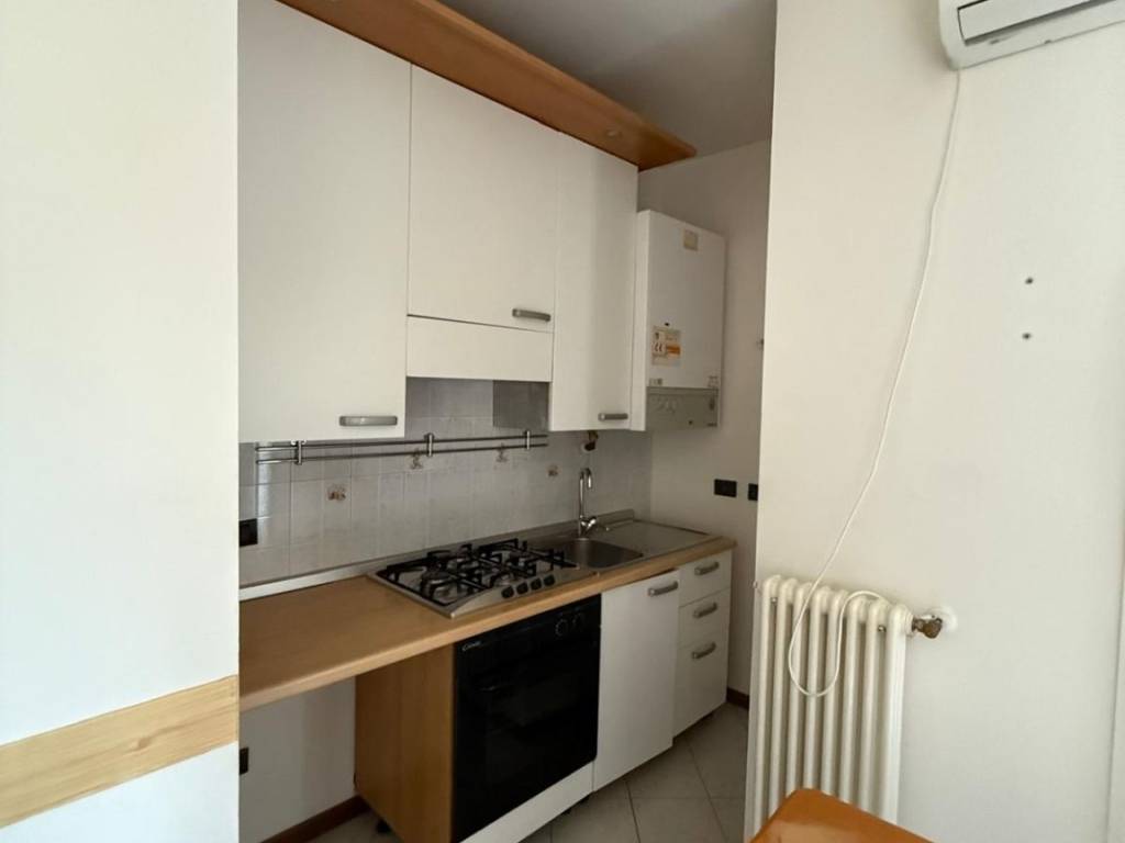 appartamento in vendita a Parma in zona Cittadella