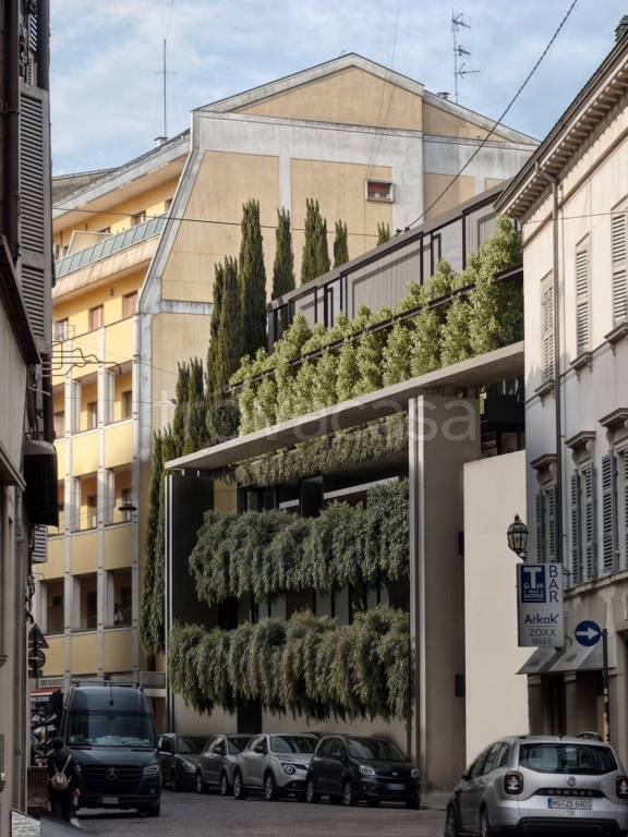 appartamento in vendita a Parma in zona Centro Storico