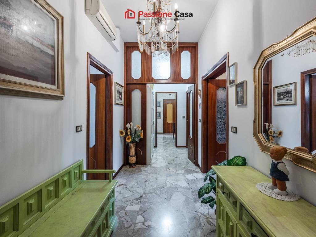 appartamento in vendita a Parma in zona Cittadella