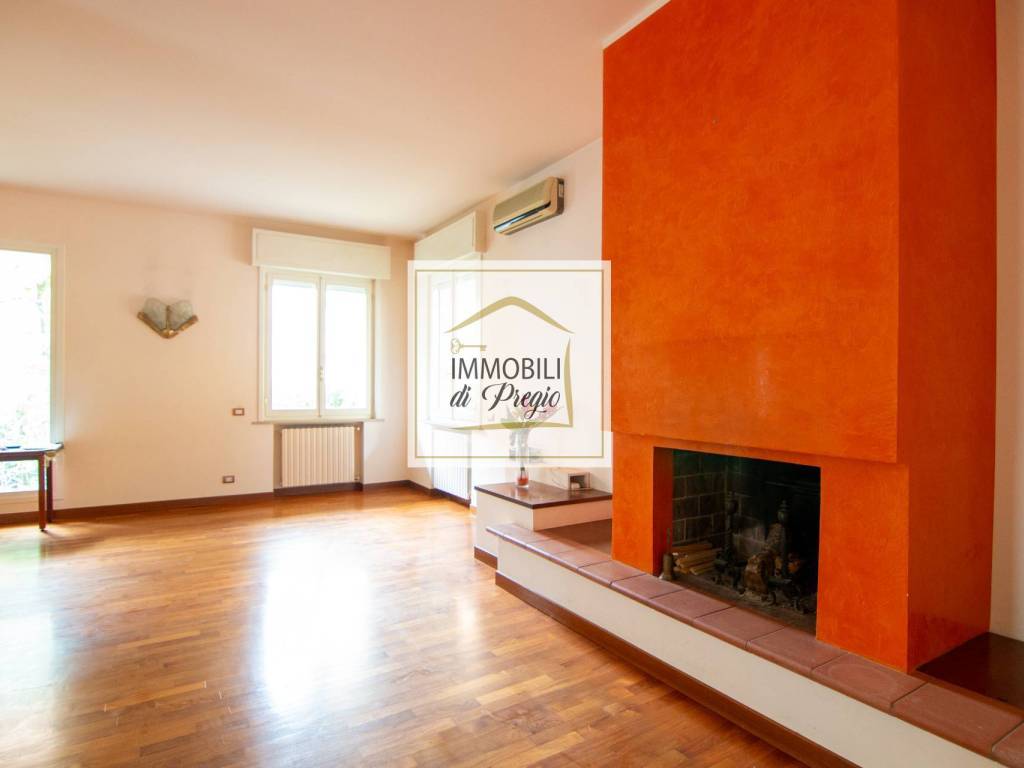 appartamento in vendita a Parma in zona Cittadella