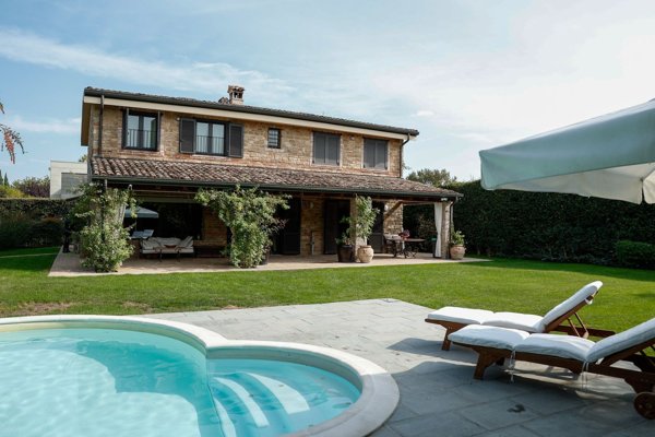 casa indipendente in vendita a Parma in zona Mariano