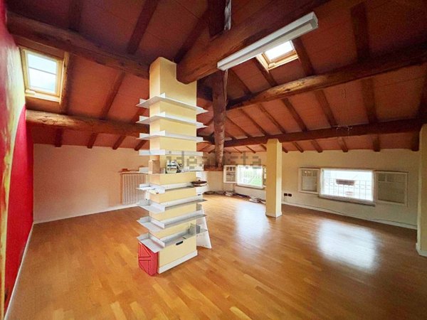 casa indipendente in vendita a Parma in zona Centro Storico